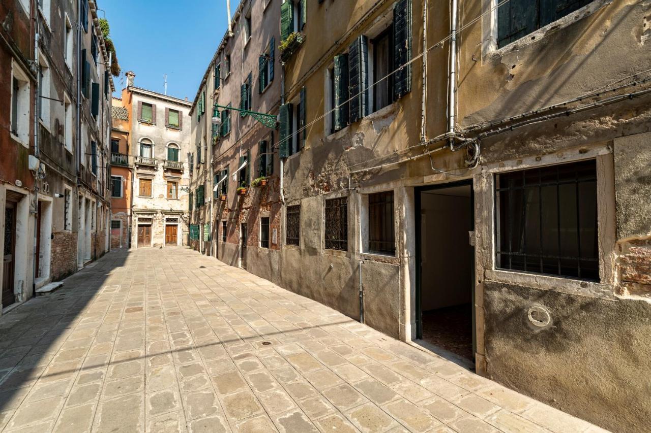 San Giacomo Pied-A-Terre House By Wonderful Italy Венеция Экстерьер фото