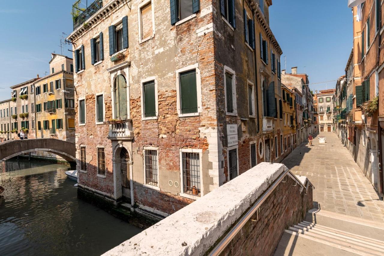 San Giacomo Pied-A-Terre House By Wonderful Italy Венеция Экстерьер фото